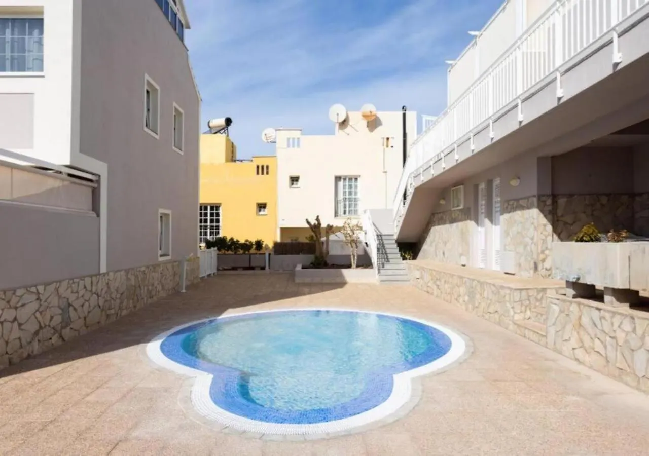 Holiday home Townhouse With Pool And Sea View In Callao Salvaje